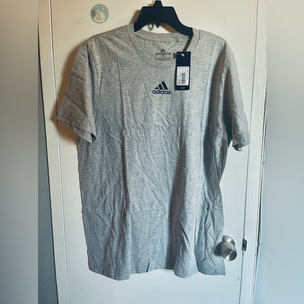 New Adidas Men’s Grey Crew Neck Short Sleeve T shirt Size L Cotton. I have 10